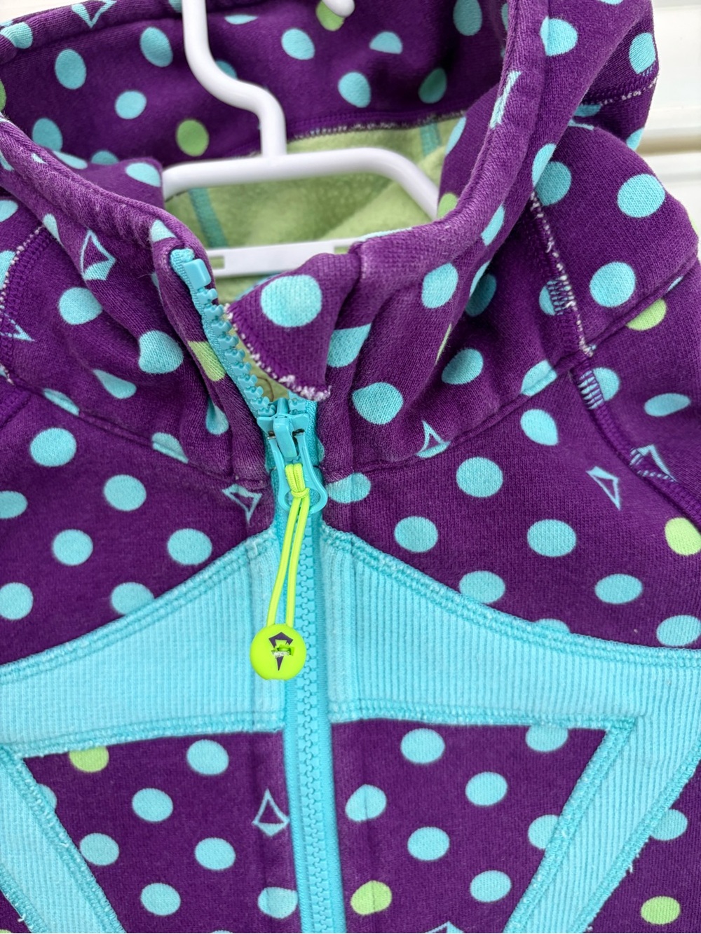 SIZE 4 - Ivivva girl’s full zip hoodie / jacket - Picture 4 of 12